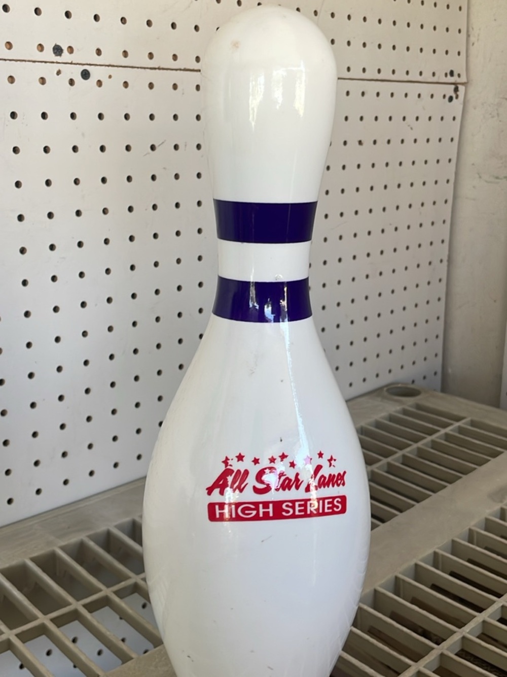 Bowling Pin - Picture 5 of 5